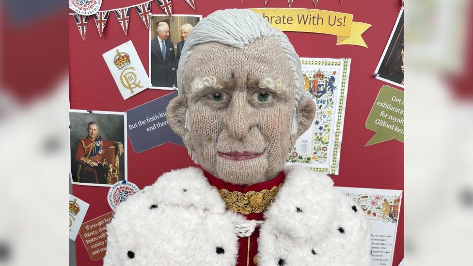 Knitted King Charles