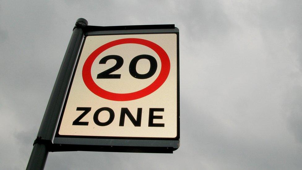 20mph road sign