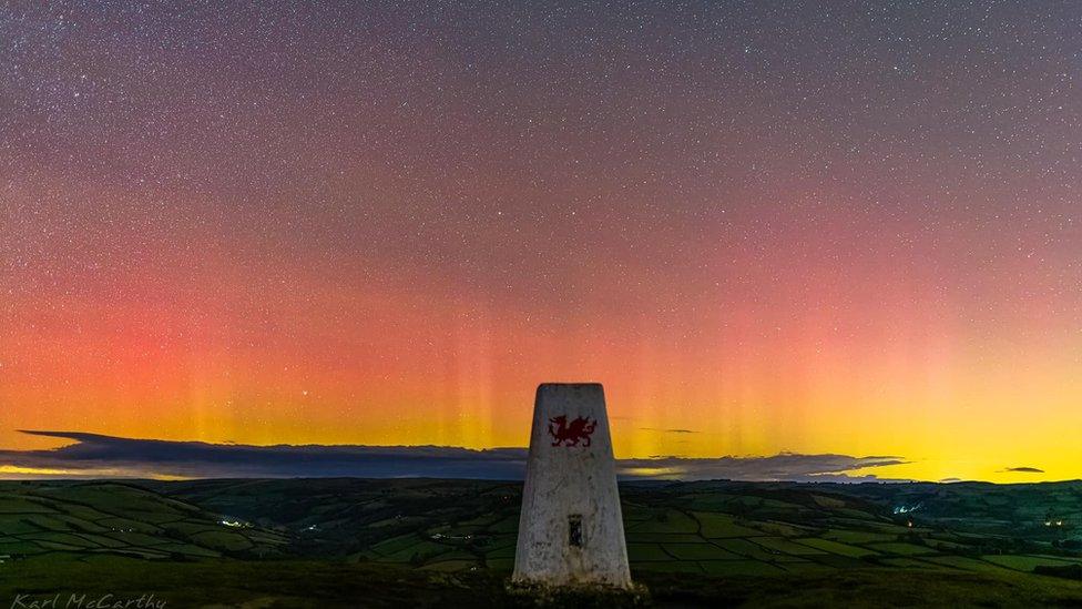 Aurora from Twyn-Y-Gaer in the Brecon Beacons