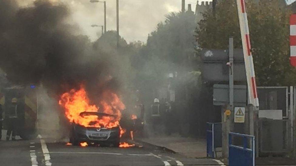 Vauxhall Zafira on fire