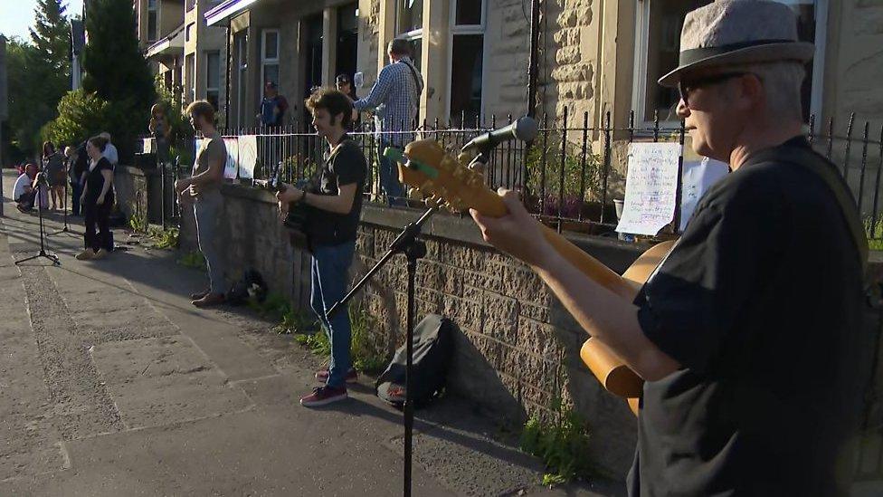 Musicians in the street