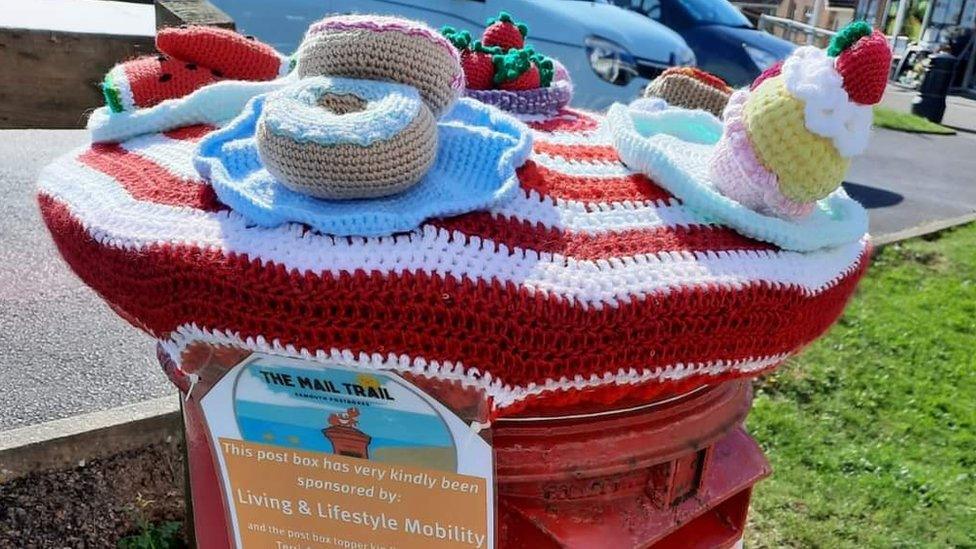 Crochet post box topper of afternoon tea