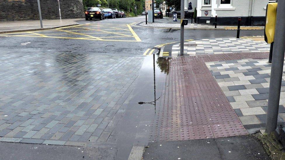 The scheme with a big puddle