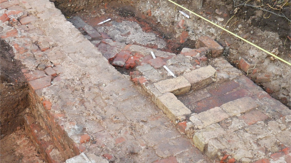 Uncovered brickwork