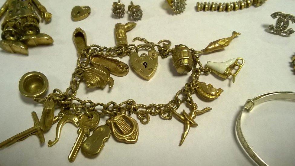 Charm bracelet