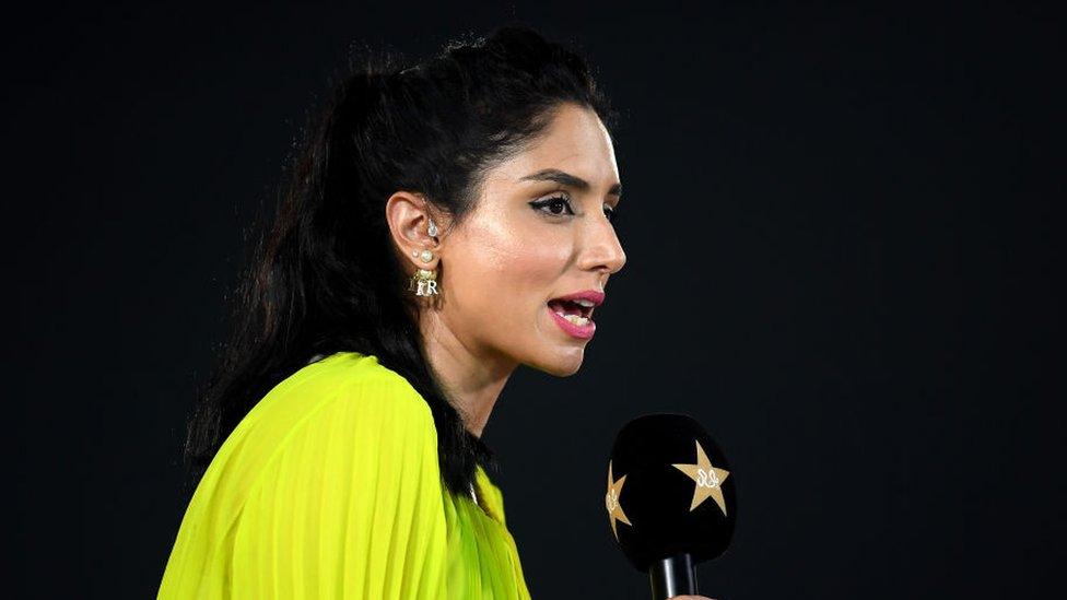 KARACHI, PAKISTAN - SEPTEMBER 25: Broadcaster Zainab Abbas speaks after the 4th IT20 between Pakistan and England at Karachi National Stadium on September 25, 2022 in Karachi, Pakistan. (Photo by Alex Davidson/Getty Images)