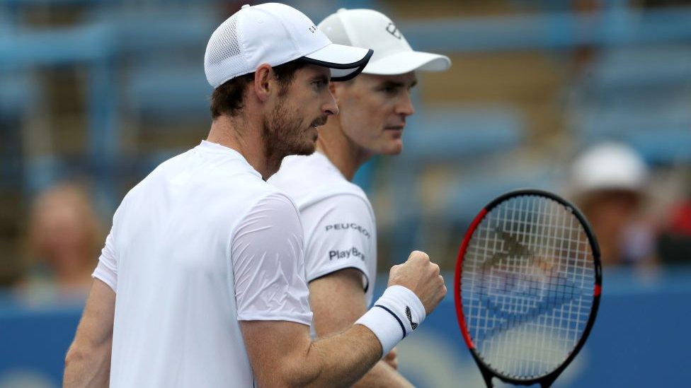 Andy-and-Jamie-Murray.