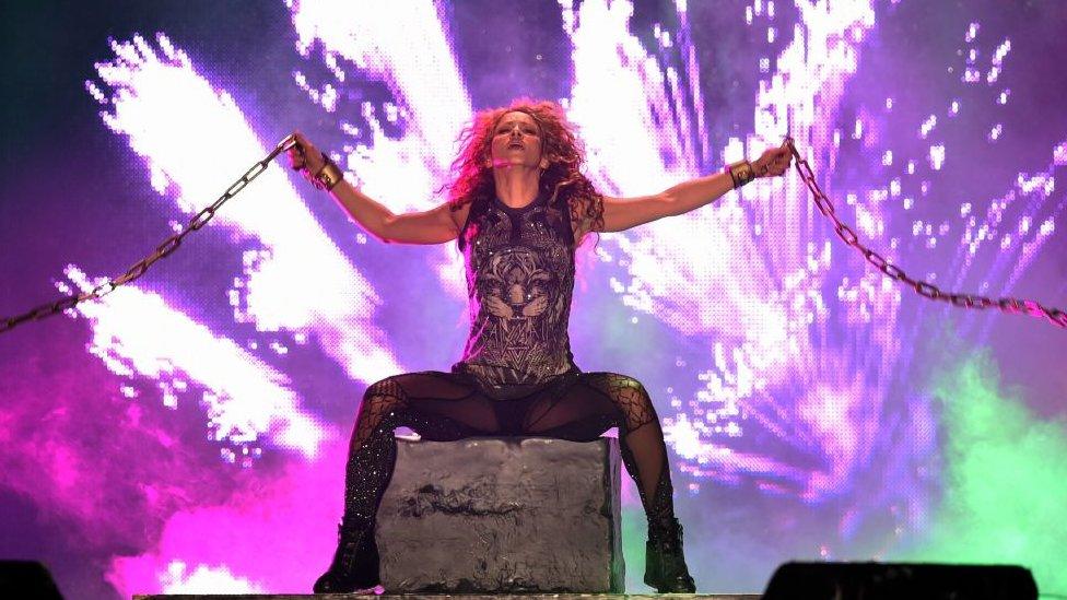Shakira en el Estadio Azteca