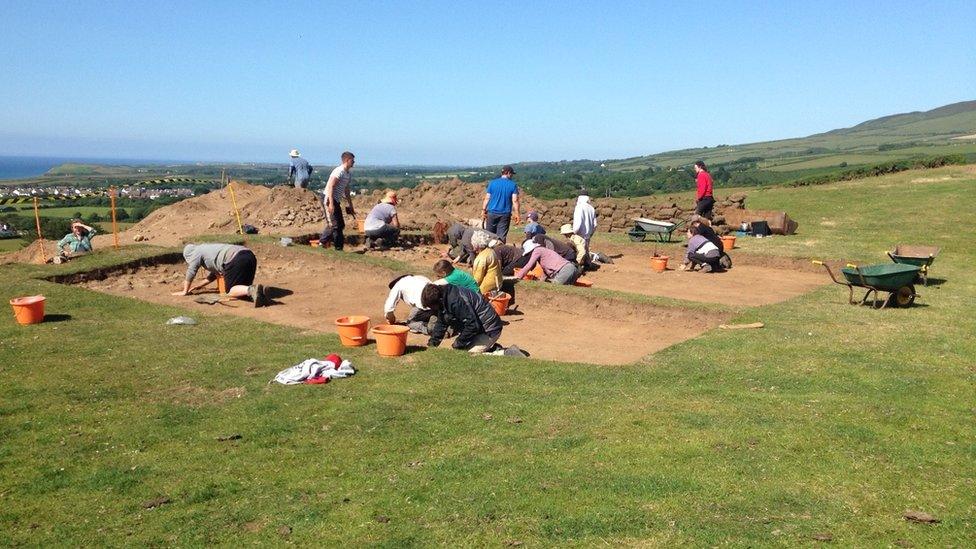 Students digging in the two new trenches