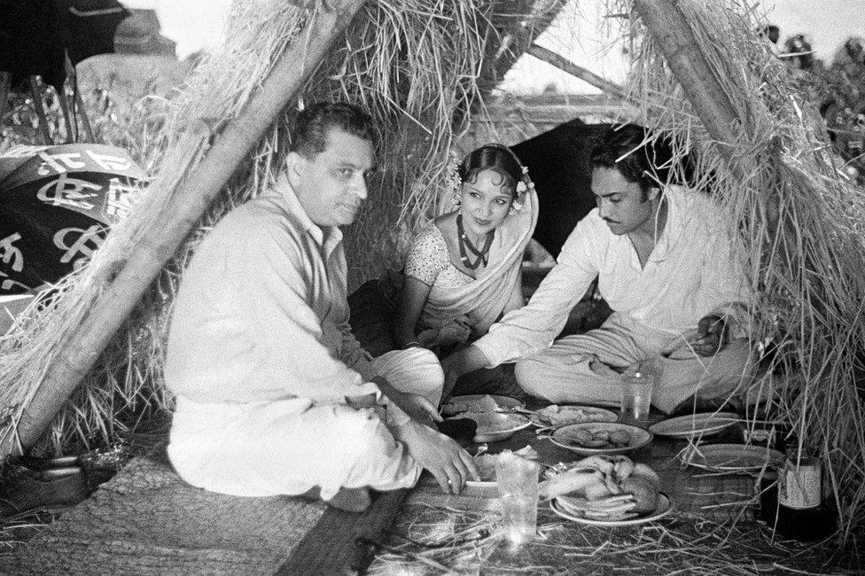 Himansu Rai, Devika Rani and Ashok Kumar/Izzat