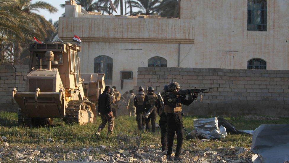 Iraqi Counter-Terrorism Service personnel in Sajariyah, east of Ramadi (3 February 2016)