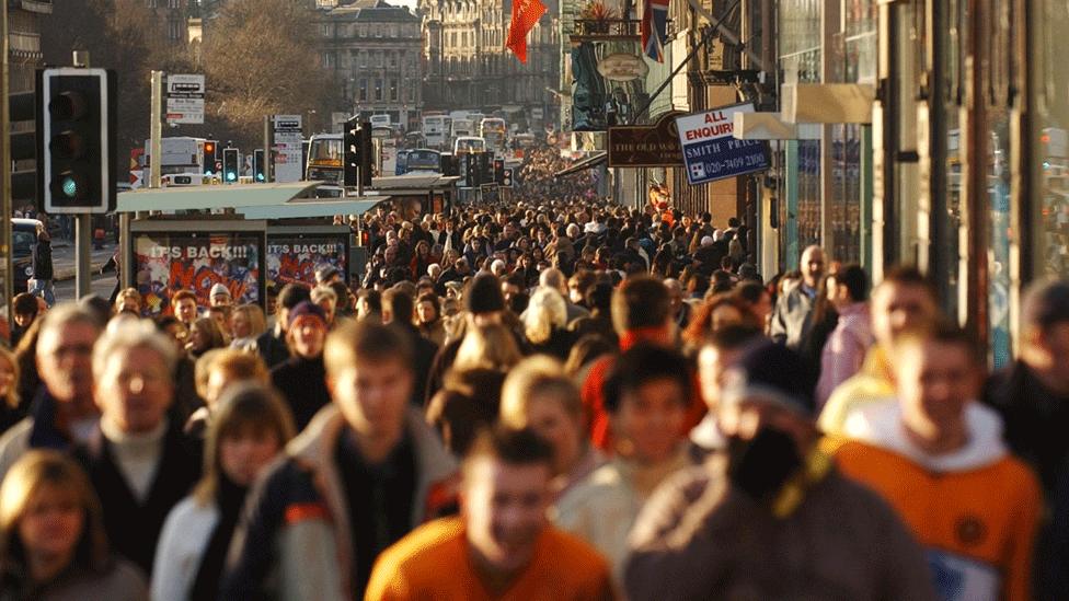 Crowds on Edinburgh streets