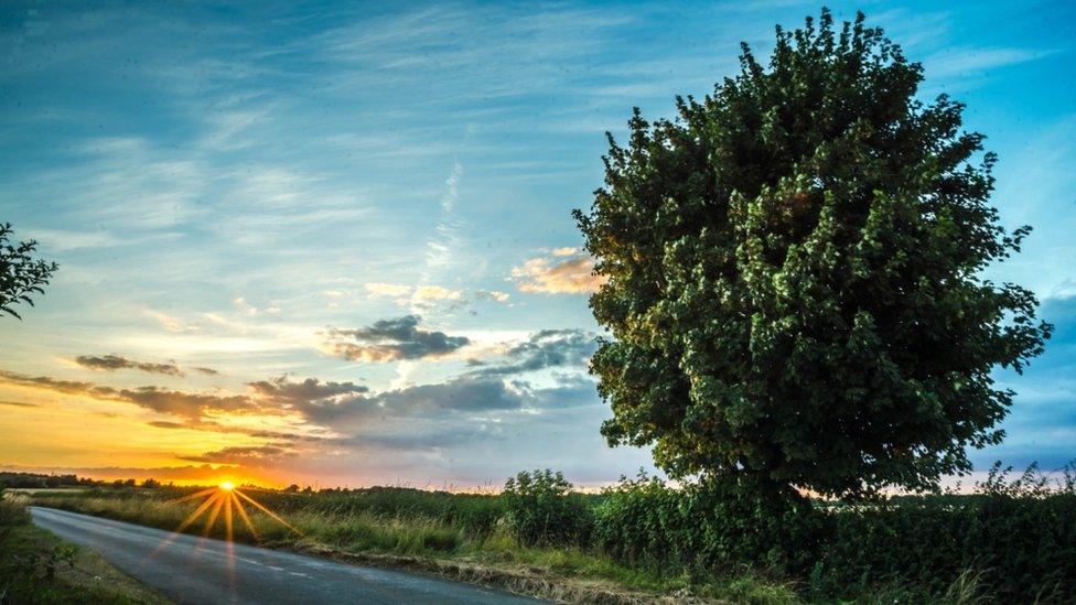 Beautiful sunset captured on the way home from Kidlington.