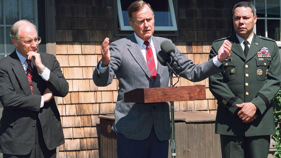 Dick Cheney, President Bush and General Colin Powell in 1990