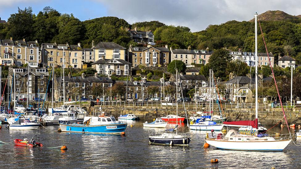 High tide at Porthmadog marina