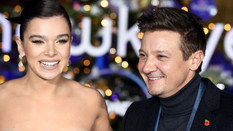 Hailee Steinfeld and Jeremy Renner