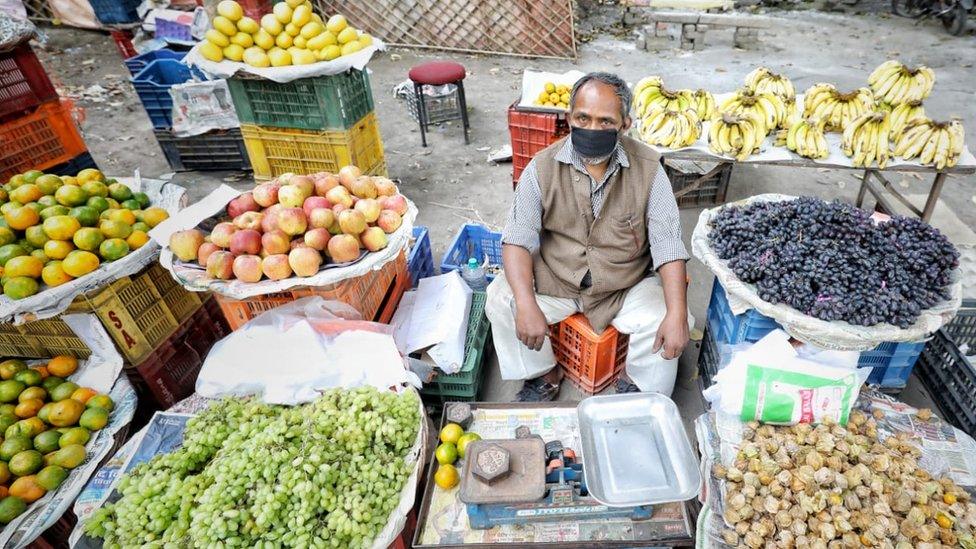 Many streets vendors say they want to continue working during the lockdown to help people