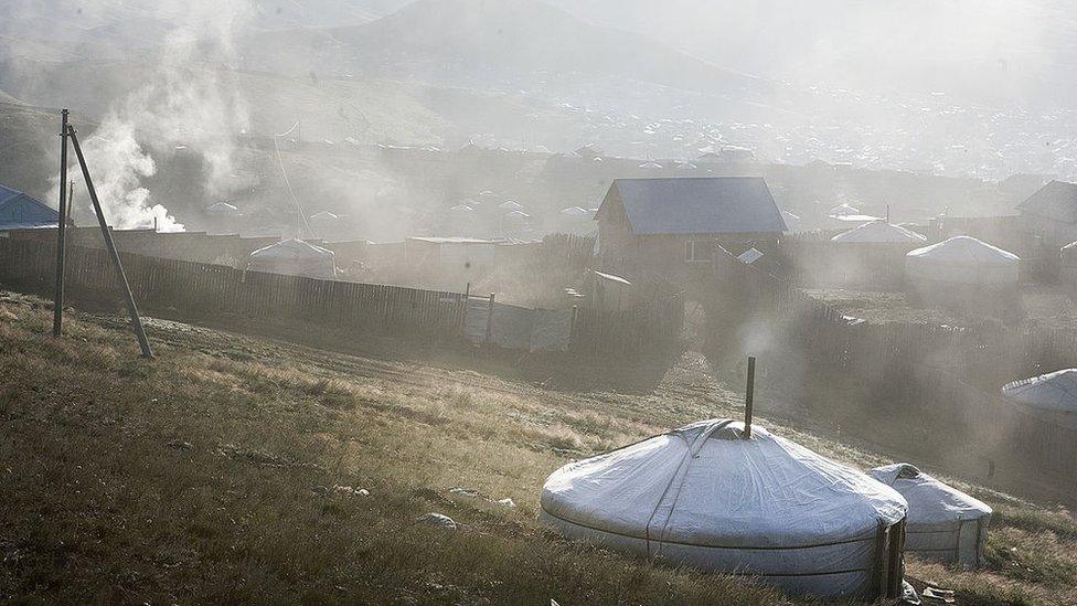 Pollution in the Ger district, Ulaanbaatar (2012 file picture)