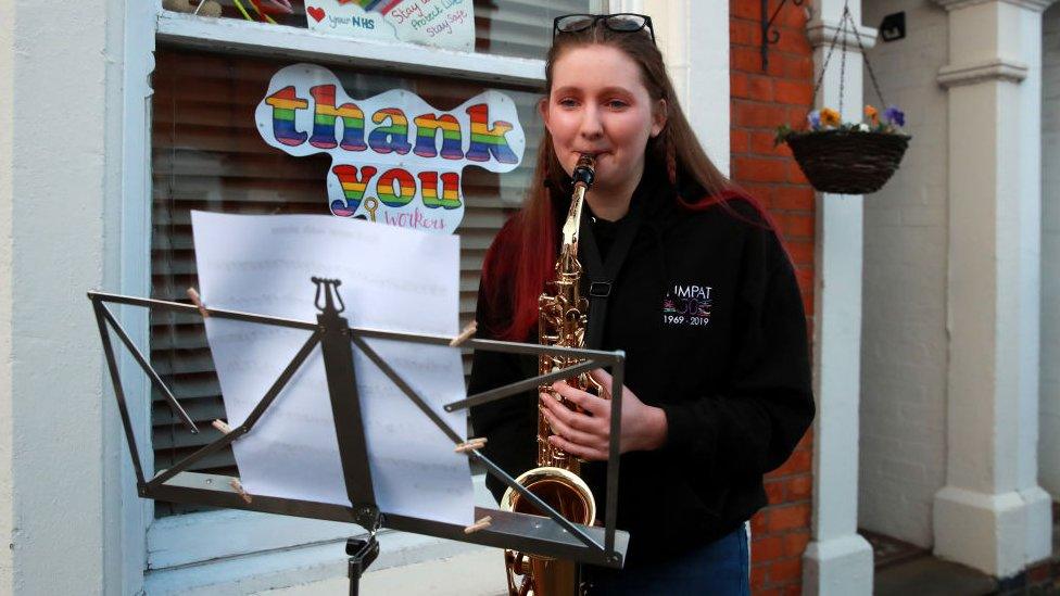 girl-playing-trumpet.