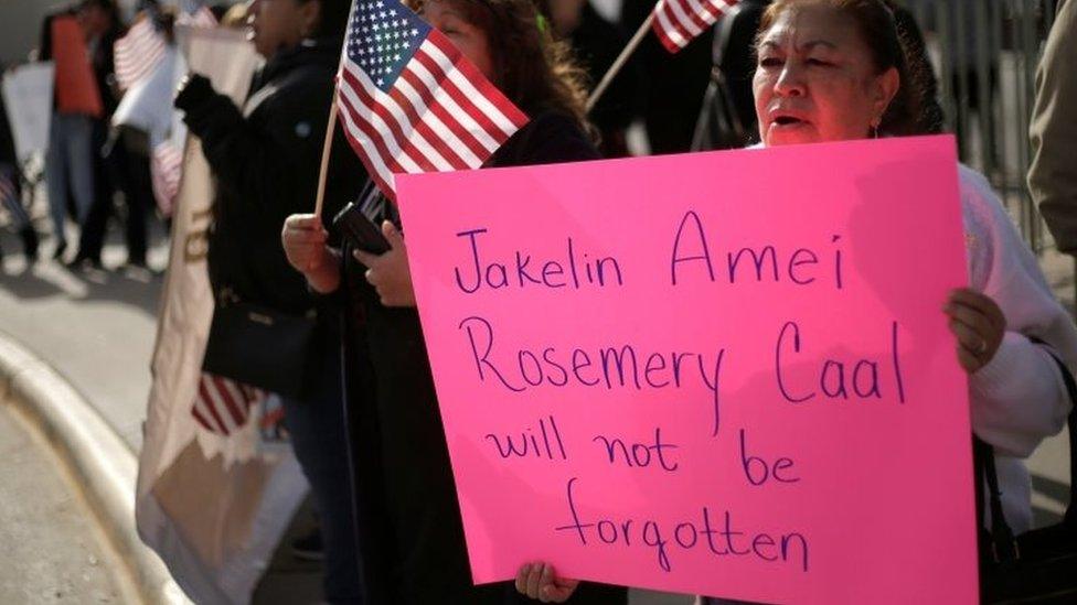 People hold a protest rally in El Paso, the US, following the death of Jakelin Caal. Photo: 15 December 2018