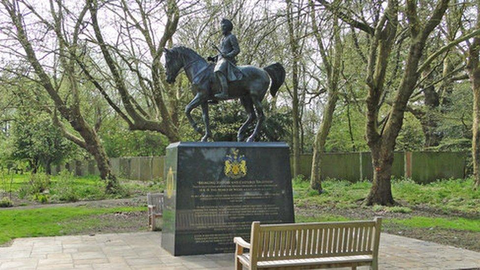 Statue of Duleep Singh