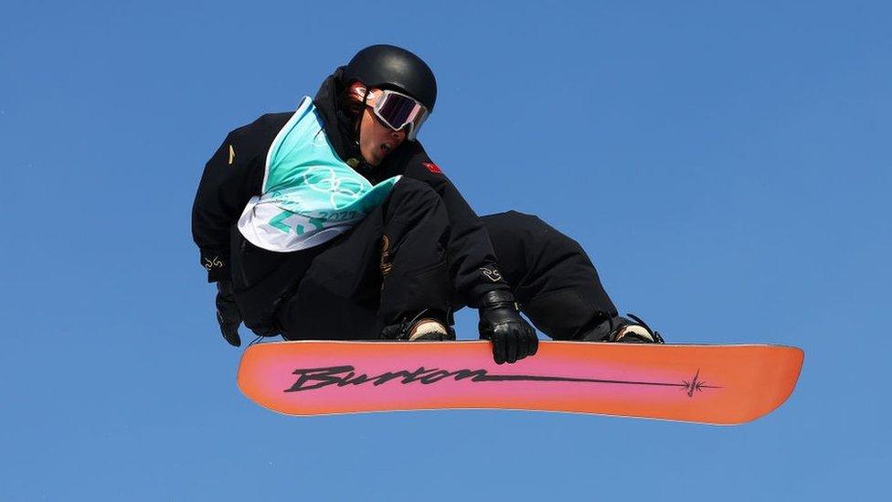 Yiming Su performing a trick during the Big Air event