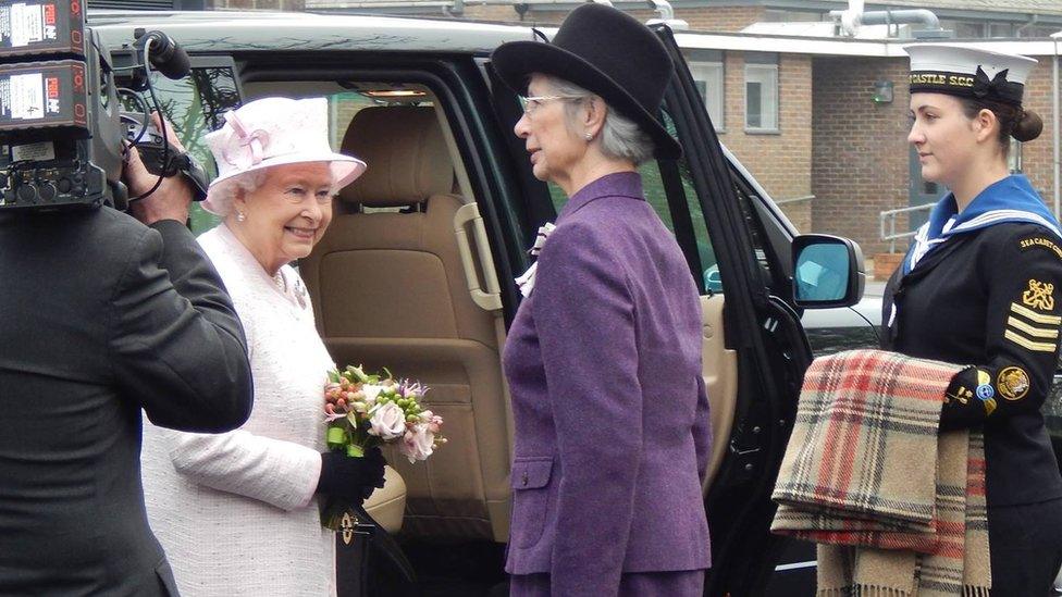 Sophie Levy meets the Queen