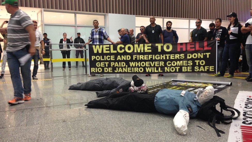 Police protest at Rio airport