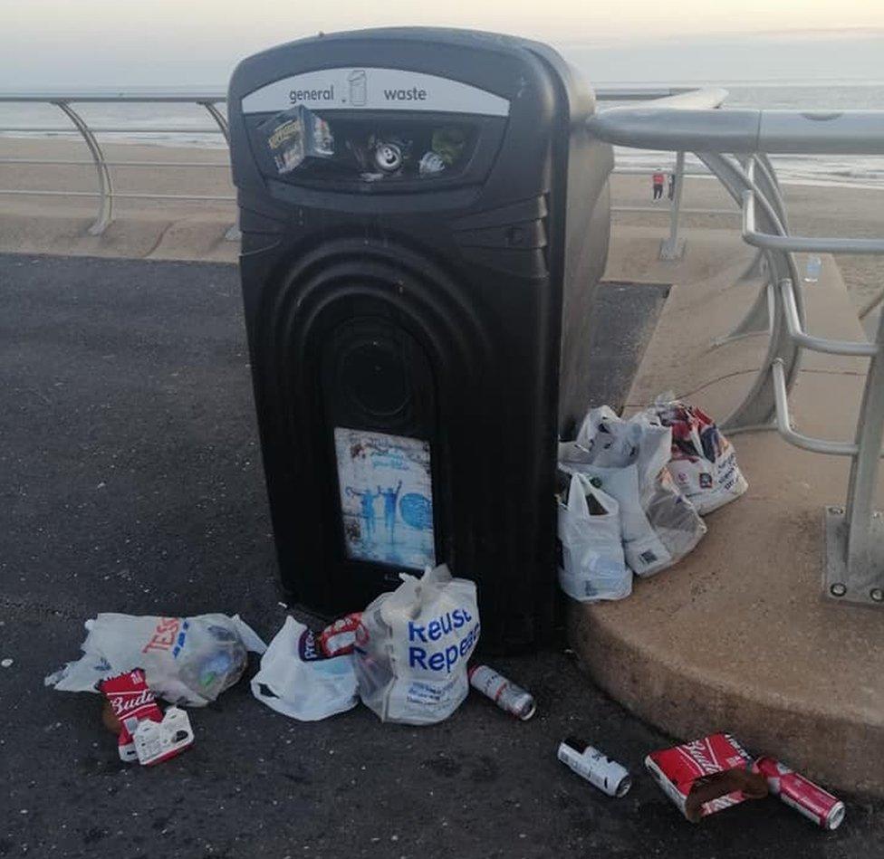 Overflowing bin in Blackpool