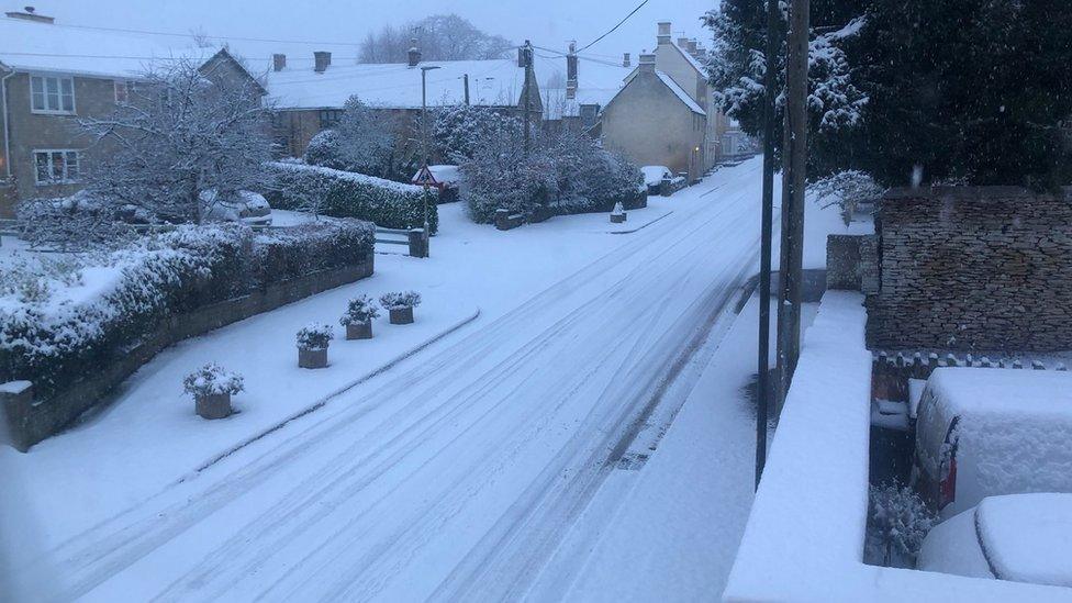 Snow in Didmarton