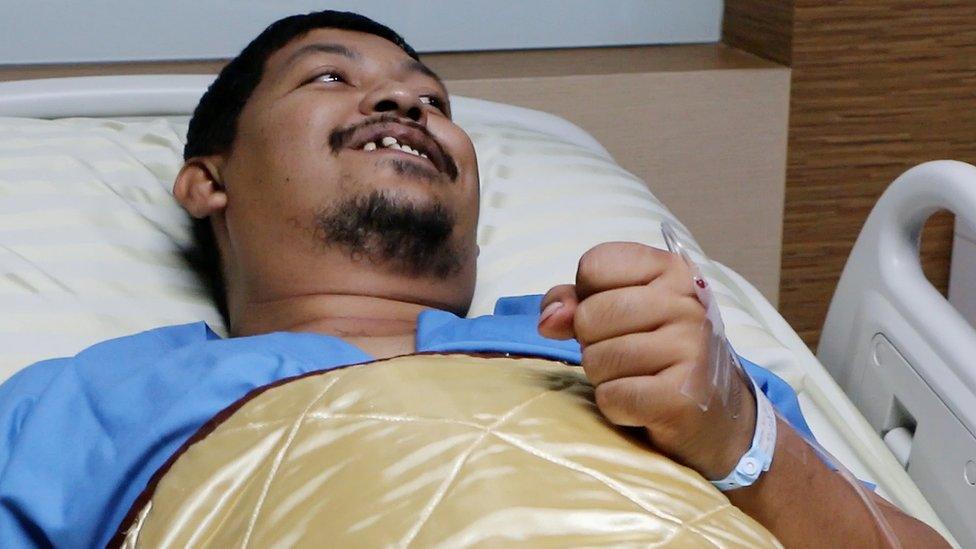 Attaporn Boonmakchuay recovering in hospital. 26 May 2016