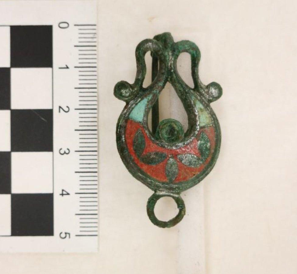 Roman brooch