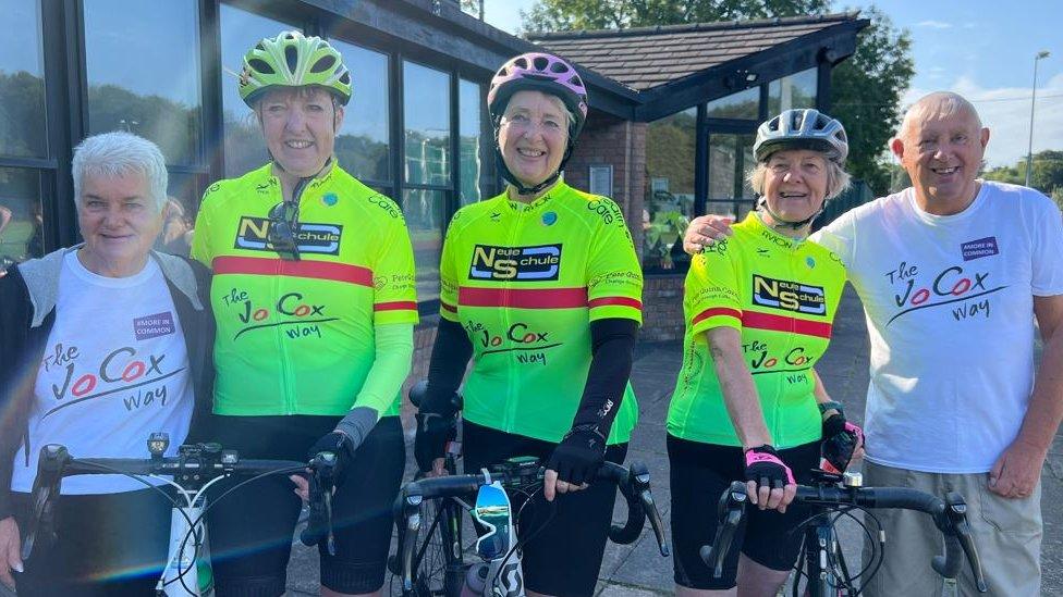 Women cyclists about to set off on the Jo Cox Way ride