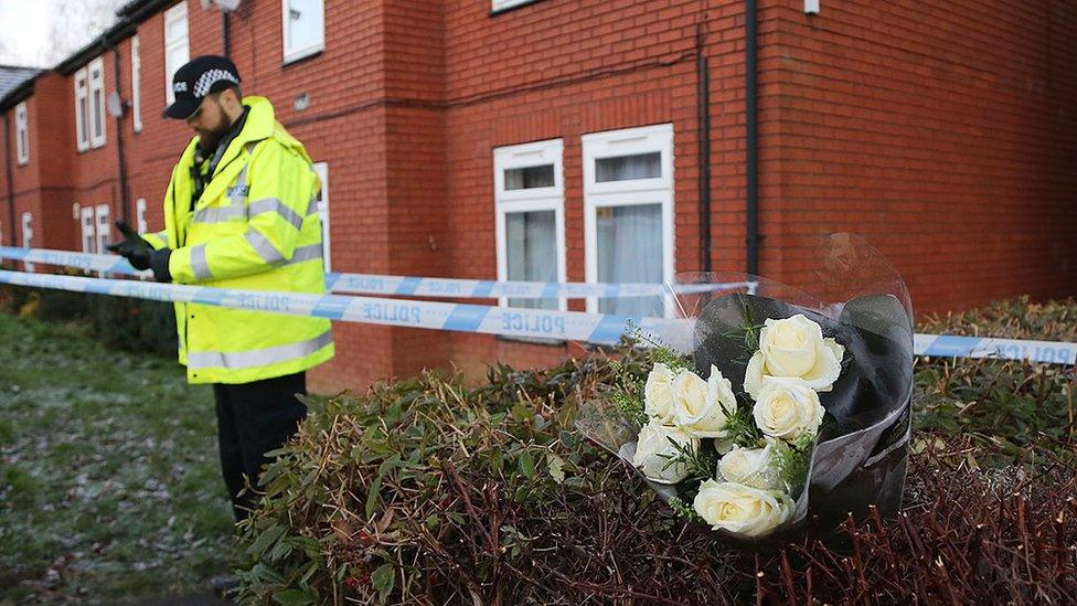 Arthur St, police cordon