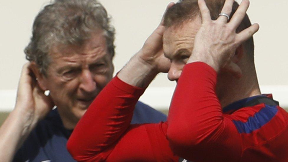 Roy Hodgson and Wayne Rooney