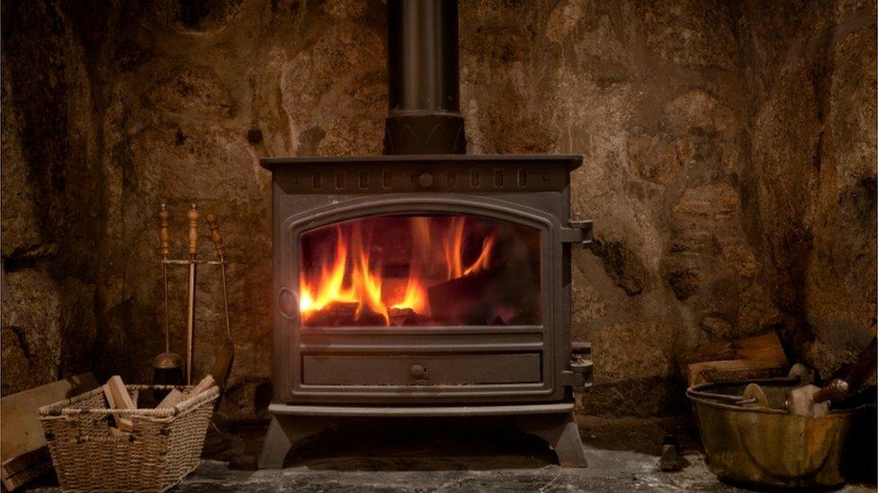 Wood burning stove