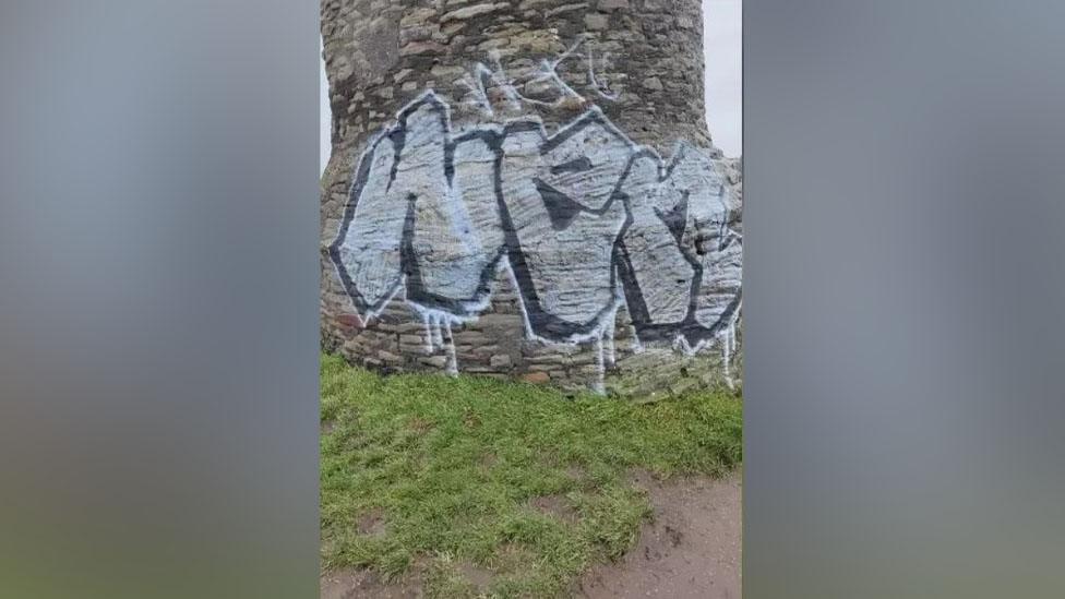 Graffiti on Troopers Hill chimney