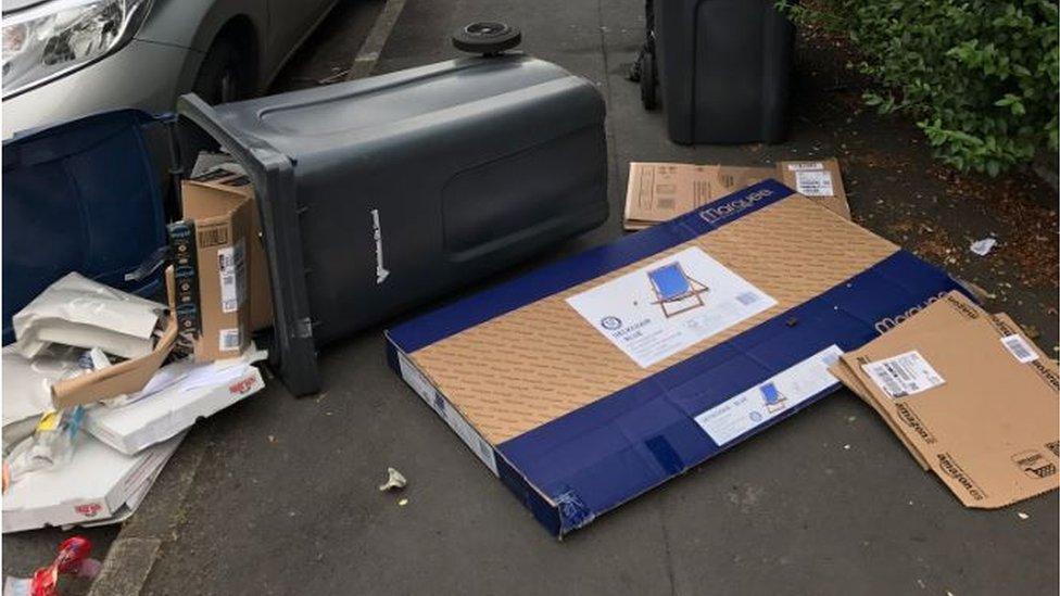 Rubbish on Station Road in Kings Heath