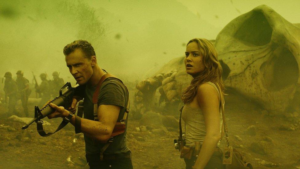 Tom Hiddleston and Brie Larson in Kong: Skull Island