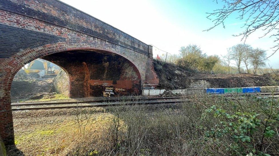 Cassington Road bridge landslip