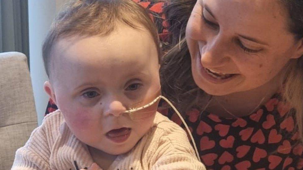 Evelyn and mum Rachel