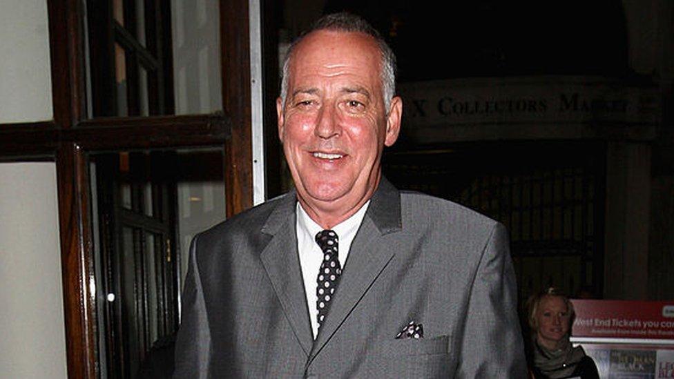 michael-barrymore-dancing-on-ice.