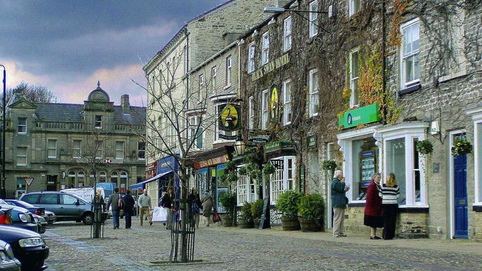 Leyburn town square