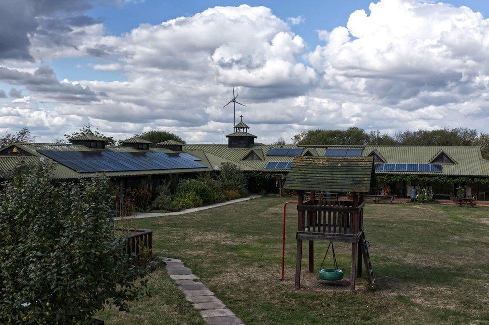 solar and wind power at Othona