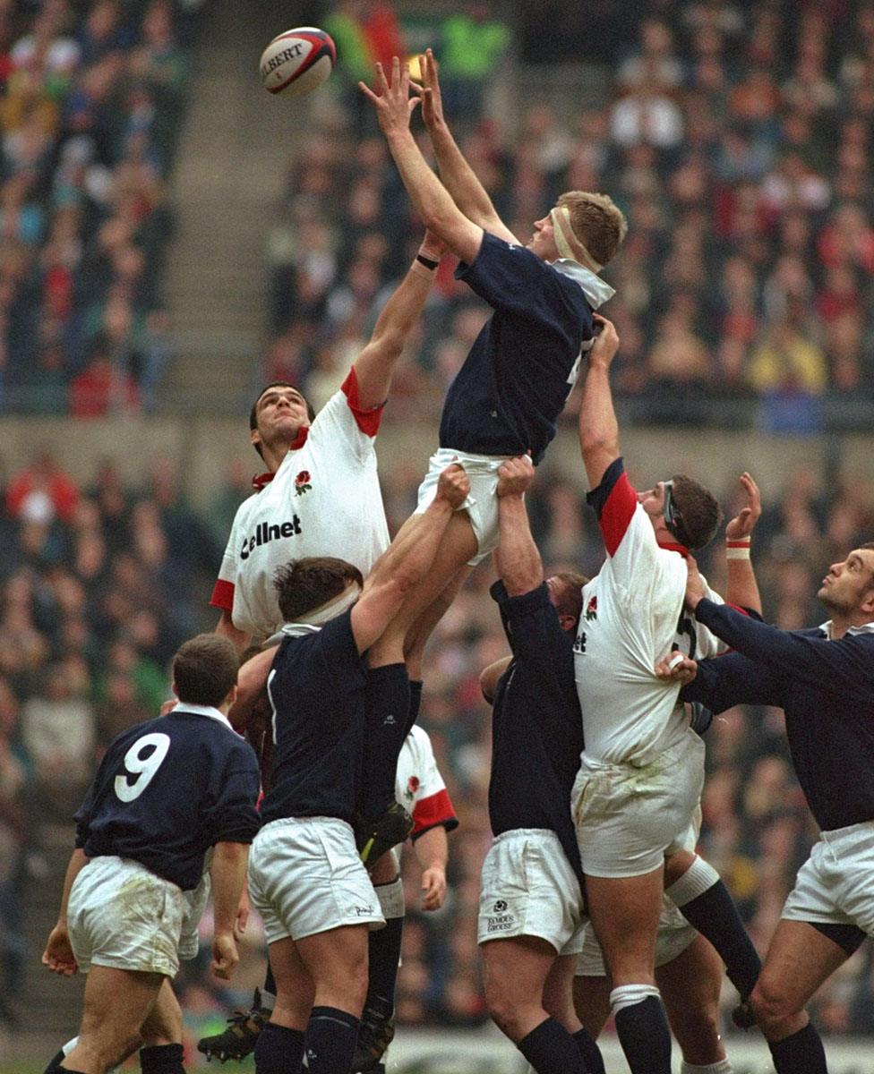 Doddie Weir playing for Scotland