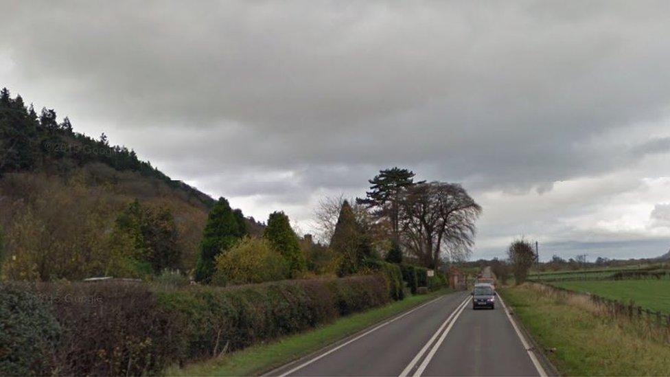 The A483 at Moors Length