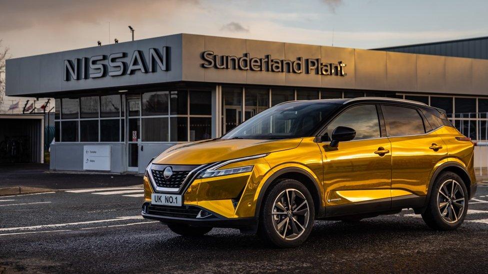 Gold wrapped Nissan Qashqai