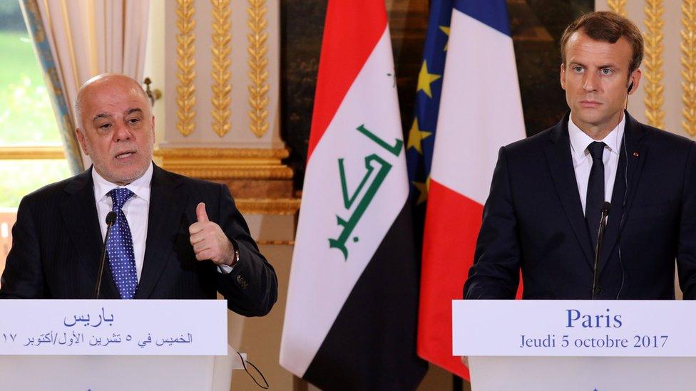 Iraqi Prime minister Haider al-Abadi and French President Emmanuel Macron attend a joint news conference at the Élysée Palace in Paris, France (5 October 2017)