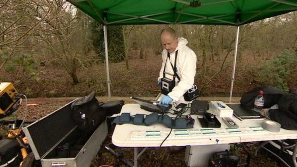 Search teams begun at Coombe Country Park