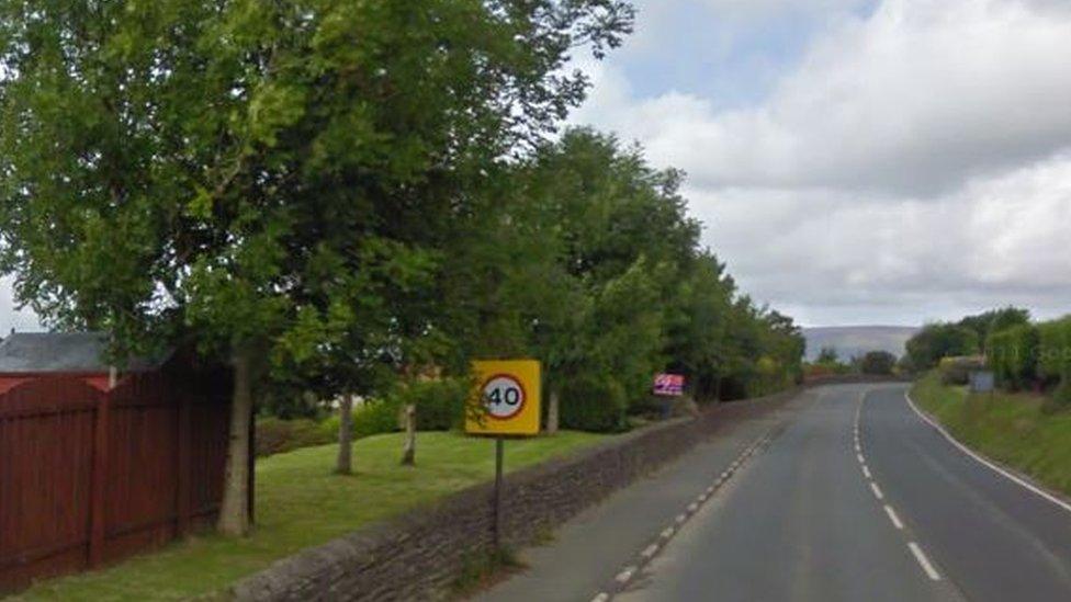 Road with 40mph sign